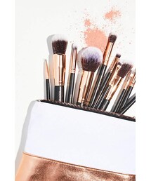 M.o.t.d Cosmetics Lux Vegan Complete Brush Set by Free People