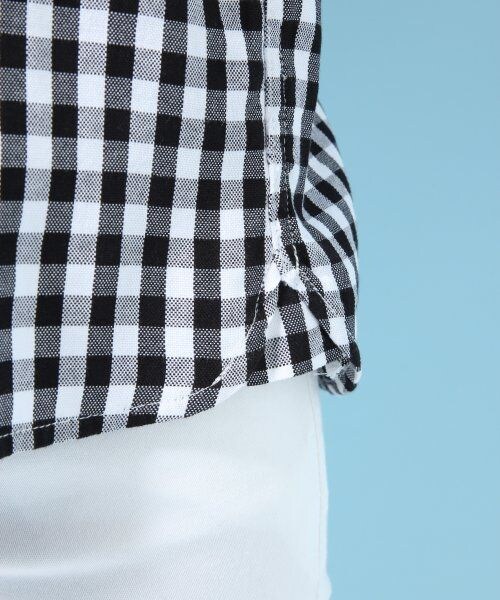 LOWRYS FARM（ローリーズファーム）の「ギンガムシャツショートスリーブ２（トップス・レディース・オフ/ネイビー・Ｍ/Ｌ）」の7枚目の写真