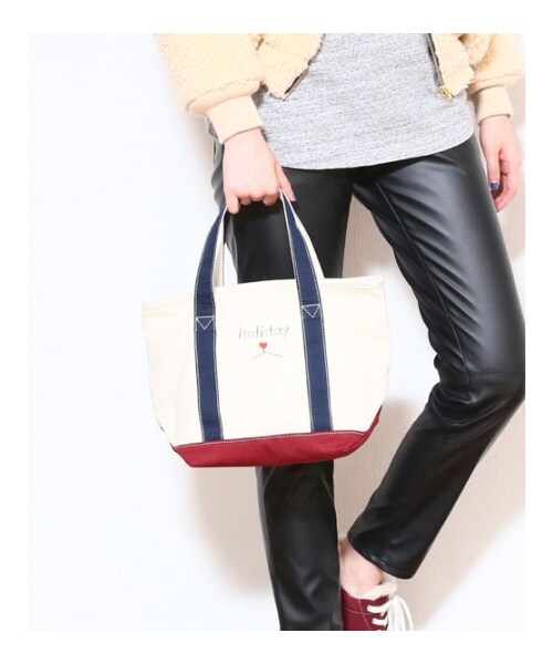 HOLIDAY（ホリデイ）の「【holiday WEB SHOP限定予約】holiday ZIP TOTE S（バッグ・レディース・WHITE/REDxNAY/BLKxGRN・ONE SIZE）」の6枚目の写真