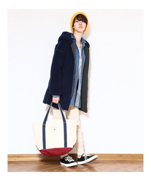 HOLIDAY(ホリデイ)の「holiday ZIP TOTE M(バッグ・レディース・WHITE/REDxNAY/BLKxGRN・ONE SIZE)」の19枚目の写真
