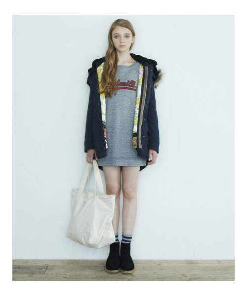 HOLIDAY(ホリデイ)の「holiday ZIP TOTE M(バッグ・レディース・WHITE/REDxNAY/BLKxGRN・ONE SIZE)」の13枚目の写真