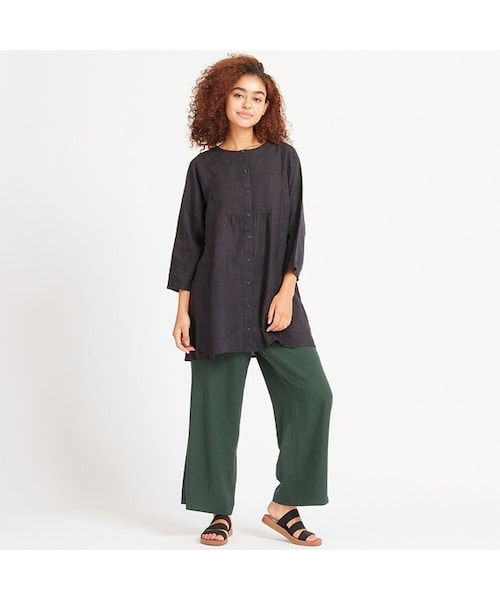 UNIQLO（ユニクロ）の「レーヨンワイドアンクルパンツ（その他パンツ・レディース・WINE 19/BLACK 09/NAVY 69/DARK GREEN 59・L/S/M）」の3枚目の写真