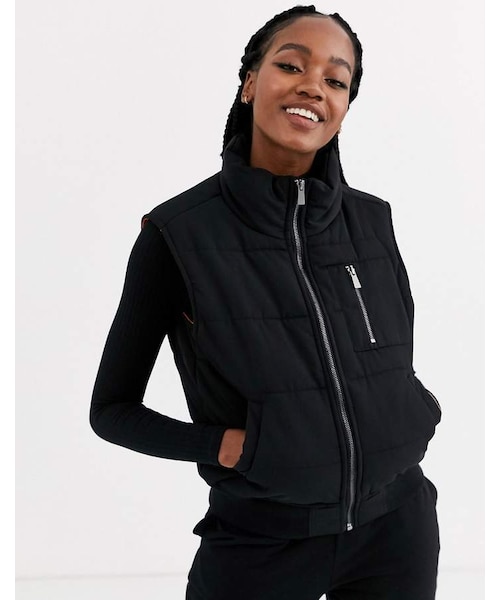 asos（エイソス）の「Asos Design ASOS DESIGN padded vest jacket with contrast