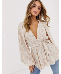 Asos Design ASOS DESIGN long sleeve plunge top with kimono sleeve and belt in paisley print