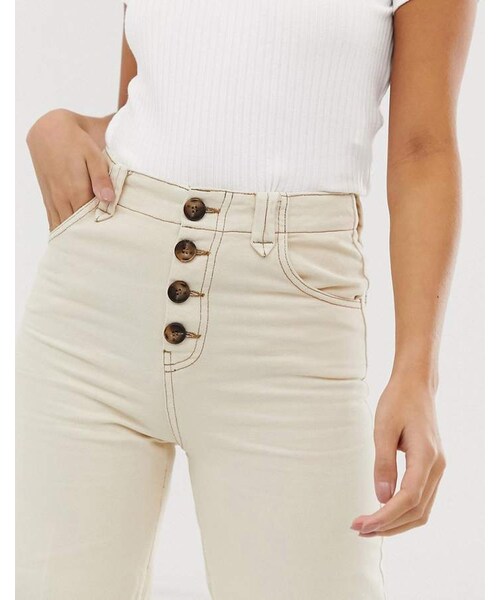 Bershka（ベルシュカ）の「Bershka button top denim culottes in off white（デニムパンツ・レディース・White・Us 0/Us 2/Us 4/Us 6/Us 8）」の2枚目の写真