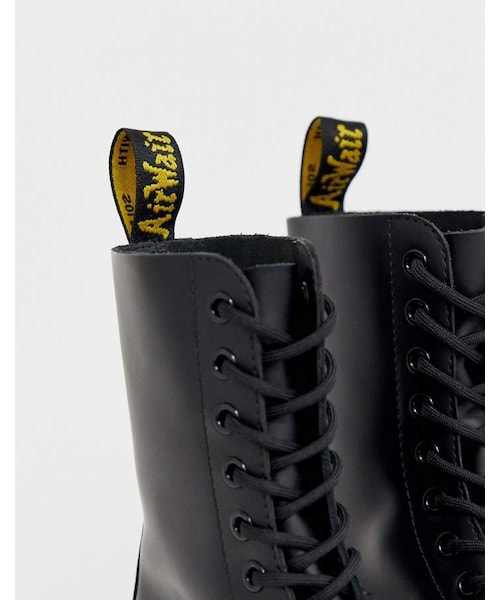 Dr. Martens（ドクターマーチン）の「Dr Martens 1490 10 Eye leather ankle boots in black（ブーツ・レディース・Black・Us 5/Us 6/Us 7/Us 8/Us 9/Us 10/Us 11）」の4枚目の写真