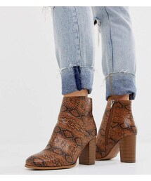 Asos Design ASOS DESIGN Wide Fit Rye heeled ankle boots in tan snake