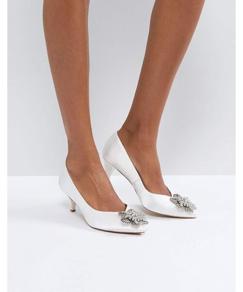 asos（エイソス）の「Asos Design ASOS SOYA Bridal Embellished Kitten Heels（ドレス