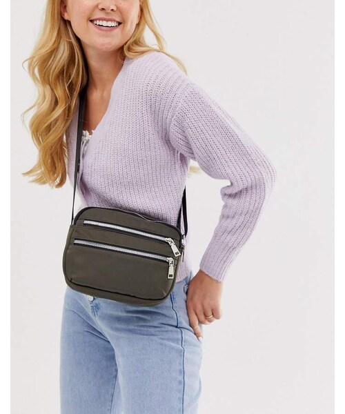 New Look（ニュールック）の「New Look nylon cross body bag in khaki（ショルダーバッグ）」 WEAR