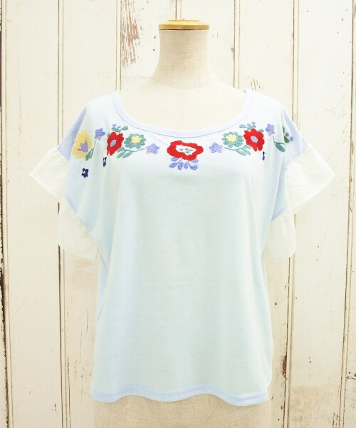Hamble by Par Avion（ハンブルバイパラビオン）の「刺しゅうフリルTee（その他・レディース・アッシュ/サックス/オフホワイト・ワンサイズ）」の2枚目の写真