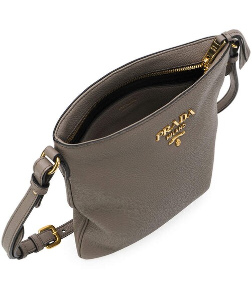 PRADA（プラダ）の「Prada Vitello Daino Crossbody Bag（ショルダーバッグ・レディース・Brown/Black/Beige/Blue/Gray・One Size）」の7枚目の写真