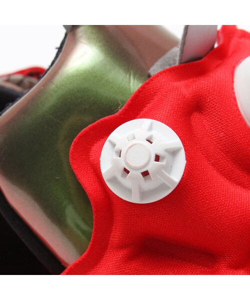 Reebok（リーボック）の「Reebok CLASSIC×MegaHouse INSTA PUMP FURY 「攻殻機動隊ARISE」 Ver.Logicoma　GHOST IN THE SHELL/INFINITE BLUE/FLASH RED（LOW-CUT・メンズ・other・23.0cm/24.0cm/25.0cm/26.0cm/27.0cm/28.0cm/29.0cm/30.0cm）」の6枚目の写真