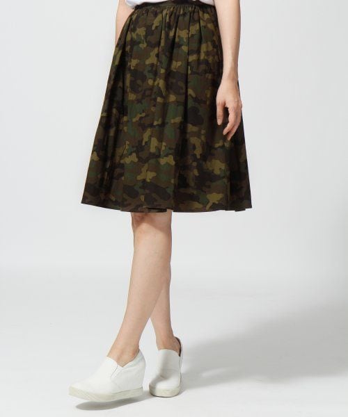 LEPSIM（レプシィム）の「コットンブロードギャザースカート（スカート・レディース・オフ/ブラック/カモフラ/ネイビー・Ｍ/Ｌ）」の3枚目の写真