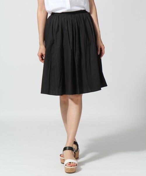 LEPSIM（レプシィム）の「コットンブロードギャザースカート（スカート・レディース・オフ/ブラック/カモフラ/ネイビー・Ｍ/Ｌ）」の2枚目の写真