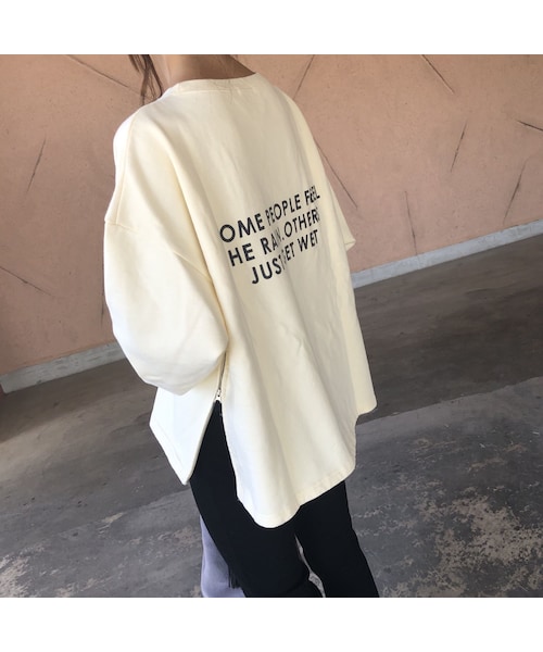 copine(コピン)の「10月23日再々入荷!大人気完売シリーズNEWカラー登場!サイドジッパーデザイン!バックプリント裏起毛トレーナー(2color)【クリックポスト対象商品】(スウェット・レディース・その他)」の1枚目の写真