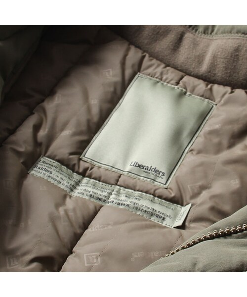 Liberaiders（リベレイダース）の「LIBERAIDERS - PEAK COAT (OLIVE
