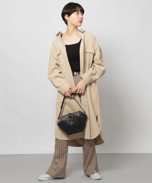 PAGEBOY（ページボーイ）の「コーデュロイシャツワンピース（ワンピース/ドレス・レディース・グレージュ/ベージュ/ダークブラウン・F）」の4枚目の写真