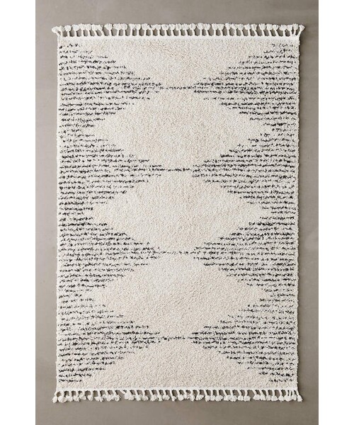 Urban Outfitters（アーバンアウトフィッターズ）の「Urban Outfitters Rachel Tufted Rug（ラグ