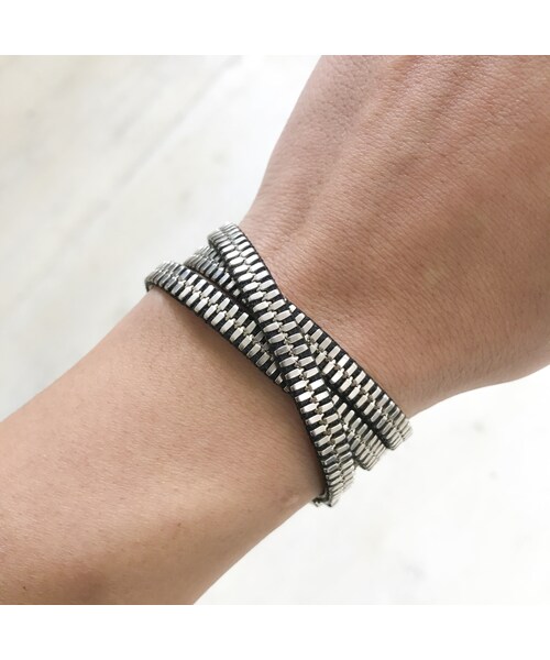 STORES.jp（ストアーズドットジェーピー）の「PERSO / ジッパーネックレス  / シルバー（ネックレス・その他）」の4枚目の写真