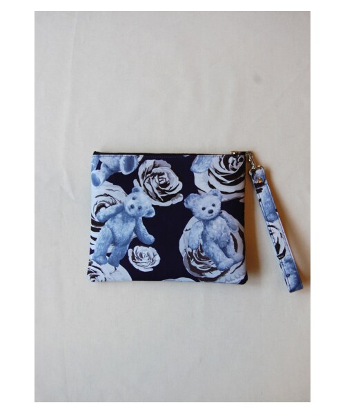 G.V.G.V.（ジーヴィージーヴィー）の「DREAM BEAR CLUTCH（バッグ・レディース・NAVY/PINK・F）」の3枚目の写真