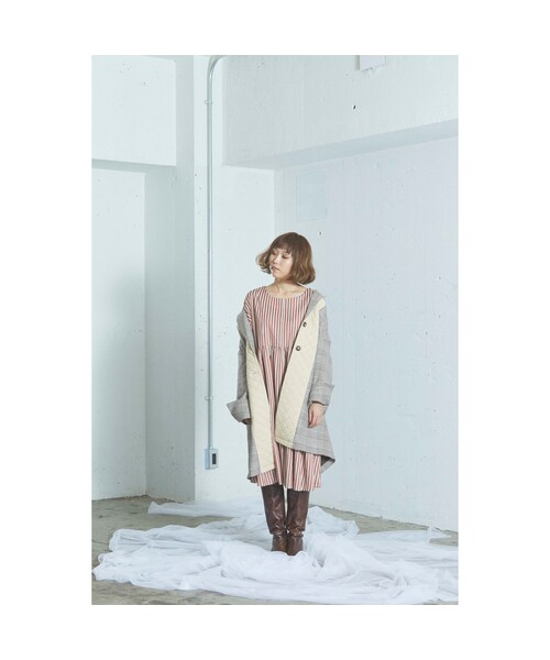 sakishimatokyo(サキシマトーキョー)の「無機質の中のぬくもりチェスターコート 30ブラウン(ワンピース・レディース・その他)」の5枚目の写真