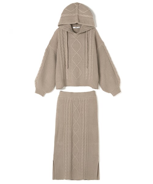 GRL(グレイル)の「ケーブル編みフード付きセットアップ(セットアップ・レディース・モカ/アイボリー/ベージュ・M)」の1枚目の写真