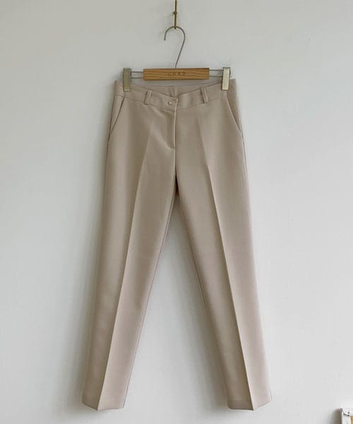 DHOLIC STYLE（ディーホリックスタイル）の「[cherrykoko] スリムスラックスパンツ（スラックス・レディース・ブラウン/ブルー/ブラック/ホワイト/グリーン・S/M/L）」の2枚目の写真