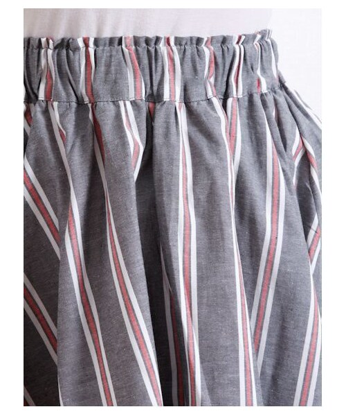 E hyphen world gallery（イーハイフンワールドギャラリー）の「・レジメンストライプスカート（スカート・レディース・レッド/サックスブルー・F）」の6枚目の写真