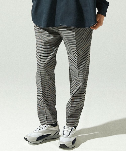 LIDNM(リドム)の「DRY WOOL TAPERED SLACKS(スラックス・メンズ・グレー系・SMALL/MEDIUM/LARGE)」の4枚目の写真