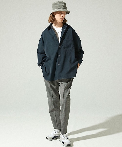 LIDNM(リドム)の「DRY WOOL TAPERED SLACKS(スラックス・メンズ・グレー系・SMALL/MEDIUM/LARGE)」の10枚目の写真