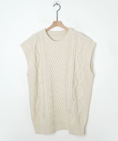 DHOLIC STYLE（ディーホリックスタイル）の「[cherryville] ケーブルニットベスト（ベスト・レディース・ブラウン/ホワイト/ブルー・FREE）」の2枚目の写真