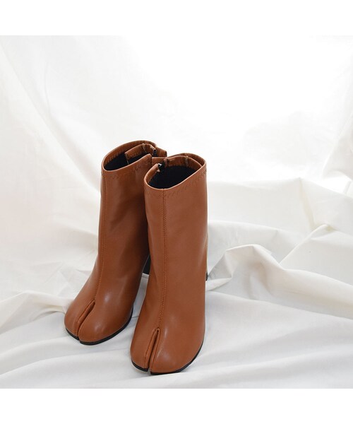 no brand（ノーブランド）の「足袋ショートブーツ（ブーツ・レディース・その他）」の3枚目の写真