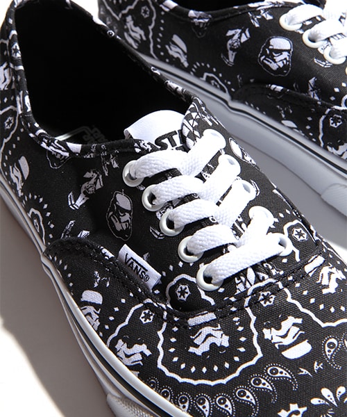 VANS(バンズ)の「AUTHENTIC (STAR WARS) STORMTROOPER BANDANA(シューズ・メンズ・その他/柄6・8/9/10)」の7枚目の写真