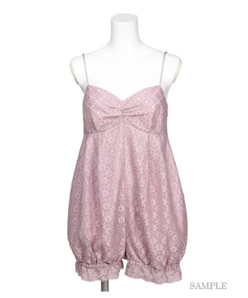 LILY BROWN（リリーブラウン）の「ヴィンテージレースコンビネゾン（オールインワン・レディース・OWHT/LAV/NVY・F）」の2枚目の写真