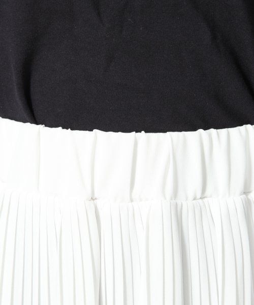 JEANASIS（ジーナシス）の「プリーツセットアップワンピース（ワンピース/ドレス・レディース・ホワイト系/ブラック系/ネイビー系・FREE）」の9枚目の写真