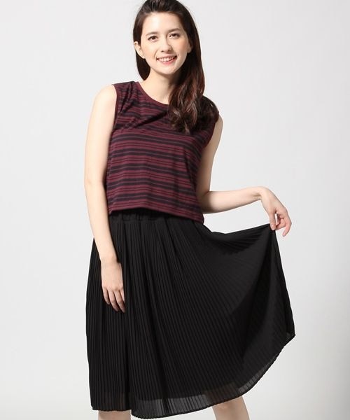 JEANASIS（ジーナシス）の「プリーツセットアップワンピース（ワンピース/ドレス・レディース・ホワイト系/ブラック系/ネイビー系・FREE）」の2枚目の写真