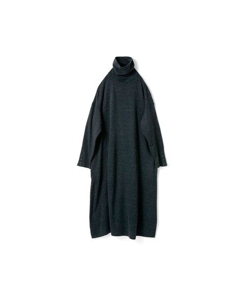 avecmoi（アヴェクモワ）の「アヴェクモワ タートルネックワンピース〈チャコール杢〉（レディースファッション > ワンピース・チュニック > ワンピース・レディース・グレー・（身幅61/総丈118cm）/（身幅64/総丈118cm）/（身幅58/総丈118cm）/（身幅55/総丈118cm））」の2枚目の写真