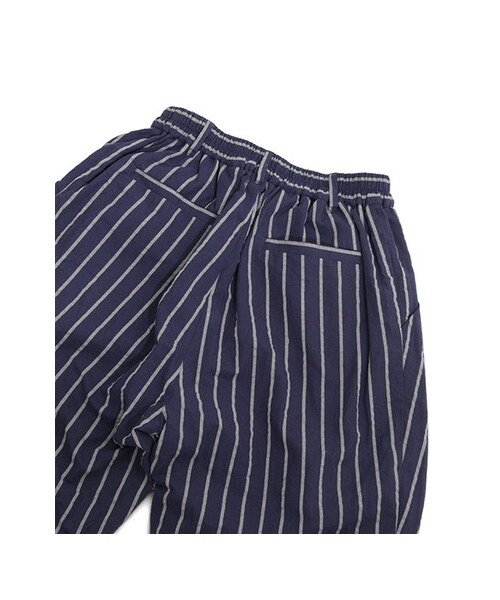 KBF（ケイビーエフ）の「ストライプフロントタックパンツ（パンツ・レディース・ネイビー×グレー/オフ×ライトグレー・one）」の12枚目の写真