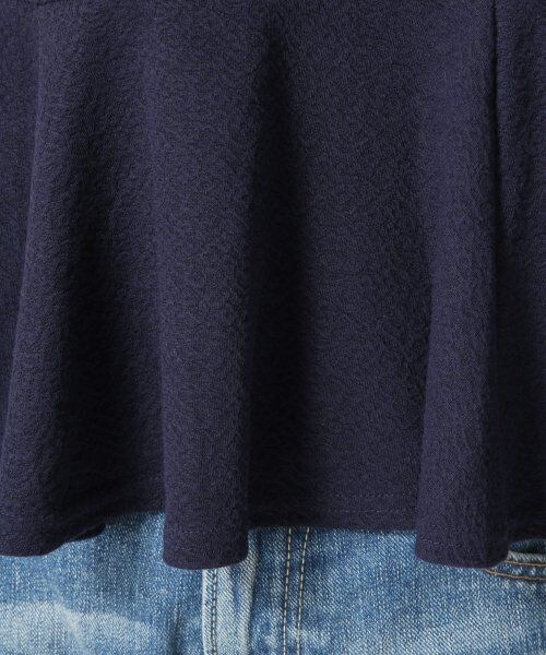 LOWRYS FARM（ローリーズファーム）の「ジャガードペプラムプルオーバーショートスリーブ（トップス・レディース・オフ/グレー/ピンク/ネイビー・Ｍ/Ｌ）」の9枚目の写真