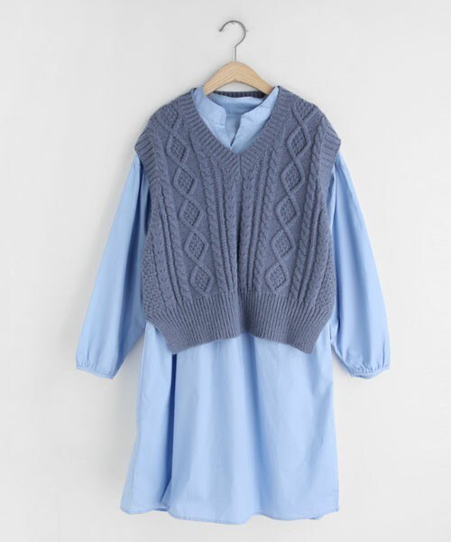 DHOLIC（ディーホリック）の「ニットベストSETシャツワンピース（シャツワンピース・レディース・ベージュ/ブルー・FREE）」の2枚目の写真