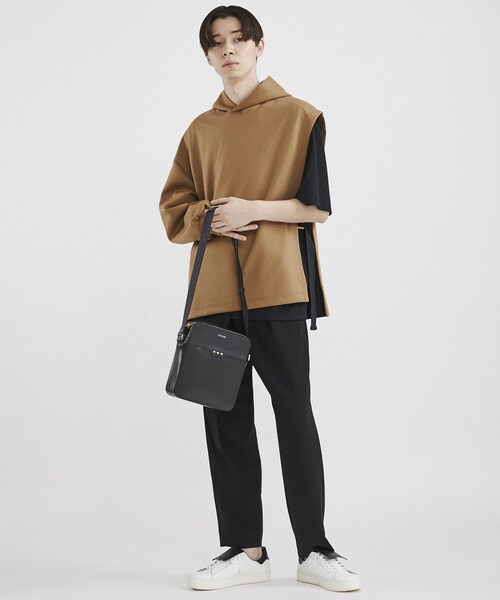 CULLNI（クルニ）の「レザーサコッシュ（）」 - WEAR