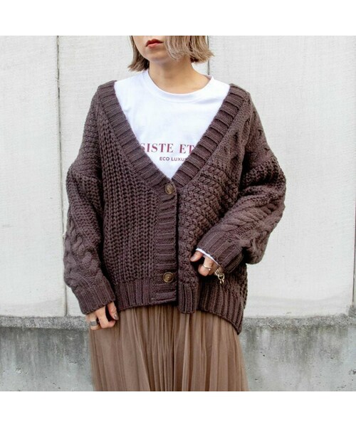 Sheson(シーズン)の「Sheson(シーズン)パッチワークケーブルニットカーディガン(カーディガン/ボレロ・レディース・ホワイト/パープル/ベージュ/ブラウン・FREE)」の2枚目の写真