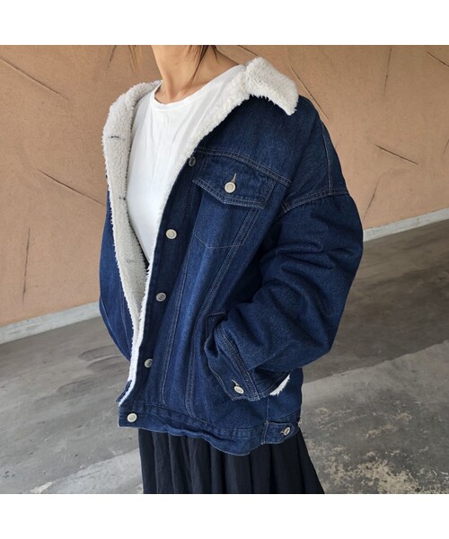 copine（コピン）の「1月16日再々入荷！ゆる可愛い！オーバーサイズ裏ボアデニムジャケット（デニムジャケット・レディース・その他）」の14枚目の写真