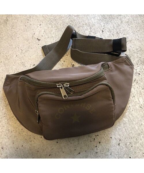 copine（コピン）の「再入荷！CONVERSE/コンバースクラシックボディバッグ(2color)【クリックポスト対象商品】（ボディバッグ/ウエストポーチ・レディース・その他）」の2枚目の写真