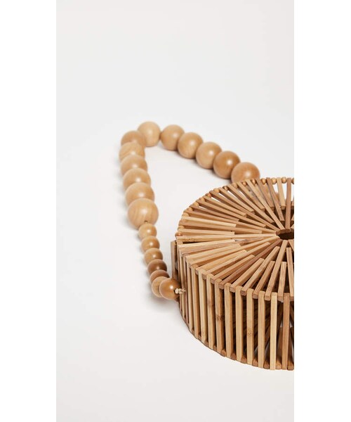 Cult Gaia（カルトガイア）の「Cult Gaia Bamboo Circle Bag（ショルダーバッグ・レディース・Natural・One Size）」の3枚目の写真