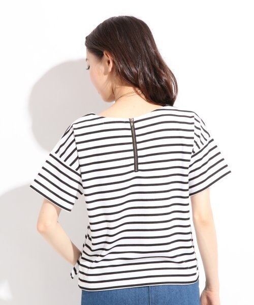 LOWRYS FARM(ローリーズファーム)の「ポンチボーダーバックZIPプルオーバーショートスリーブ2/mikoa(トップス・オフ/ブルー/ネイビー・M/L)」の5枚目の写真