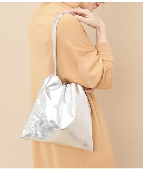 ADAM ET ROPE'（アダムエロペ）の「シャーリングワンショルダー（バッグ・レディース・ブラック/その他/シルバー/ホワイト/サックス・F）」の4枚目の写真