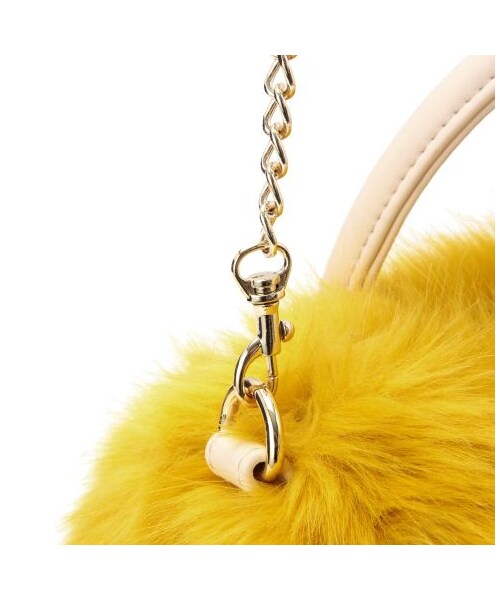 OZOC（オゾック）の「ファーボストンバッグ（ボストンバッグ・レディース・イエロー系/ベージュ系・00）」の8枚目の写真