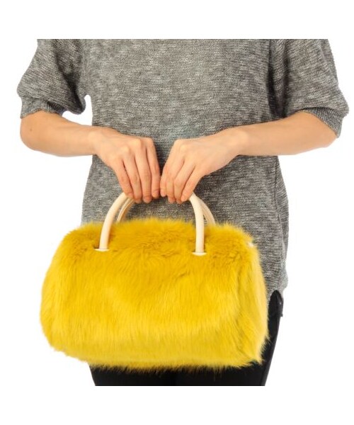 OZOC（オゾック）の「ファーボストンバッグ（ボストンバッグ・レディース・イエロー系/ベージュ系・00）」の10枚目の写真