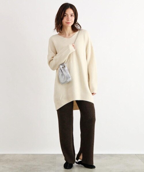 OZOC(オゾック)の「メタルミニ巾着ショルダーバッグ(バッグ・レディース・ブラック(019)/シルバー(006)/ゴールド(007)・00)」の11枚目の写真